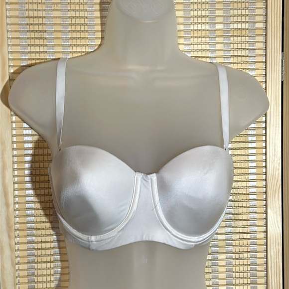 Auden Lightly Lined Straps or Strapless Underwire Bra Off White 32D - Picture 3 of 16